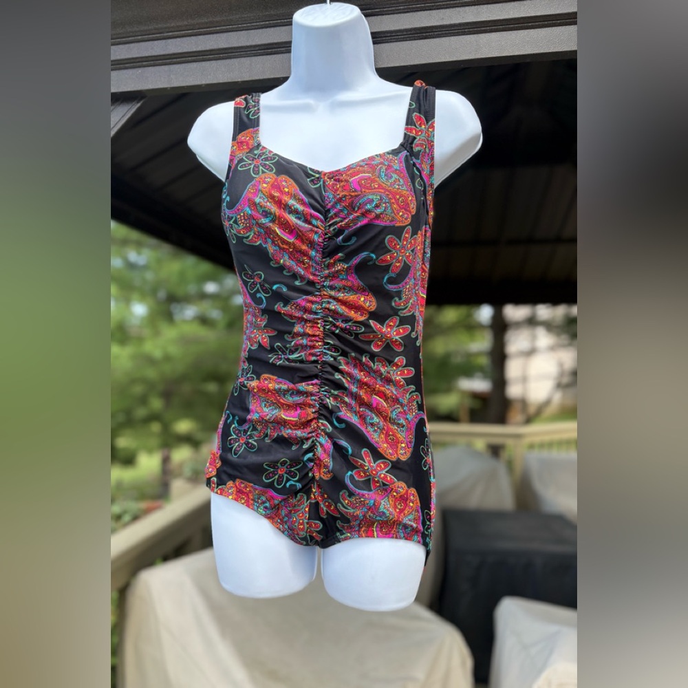 NWOT ISLAND PEARLS Colorful Paisley Swimsuit, Size: 10